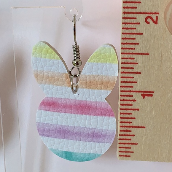 🖤Pick Any 3 for $12🖤 Mini Faux Leather Teardrop Earrings Bunny - Picture 2 of 6